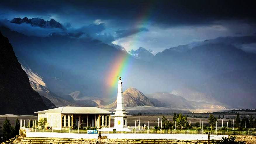 What is Skardu Baltistan famous for  